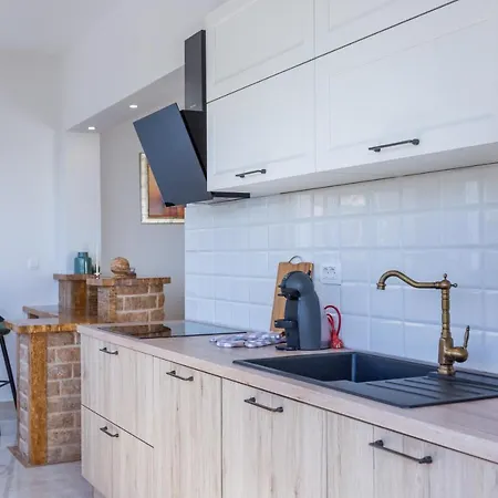 Melki For 12 People With Private Pool Klis