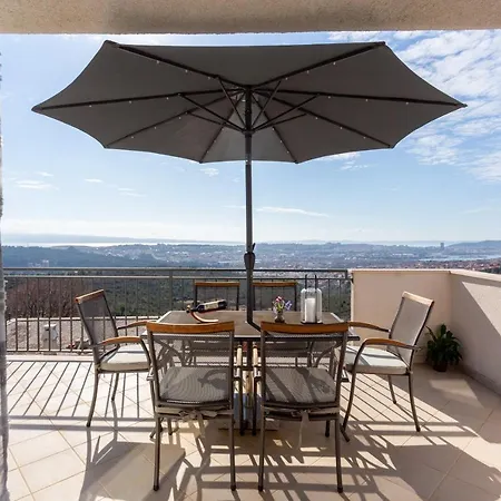 Melki For 12 People With Private Pool Klis