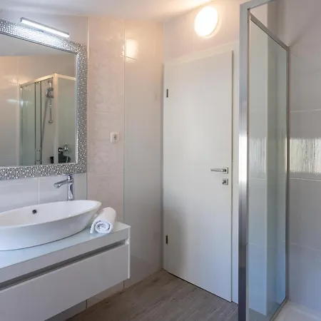 Melki For 12 People With Private Pool Klis