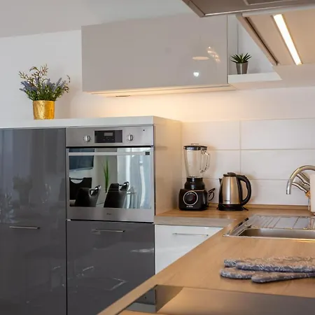 Melki For 12 People With Private Pool Willa *