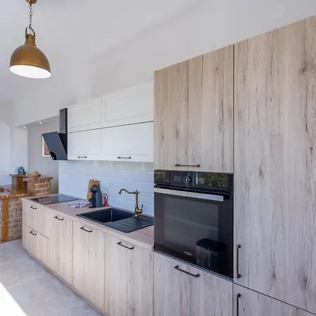 Willa Melki For 12 People With Private Pool