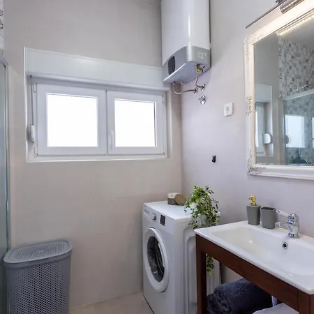 Willa Melki For 12 People With Private Pool *