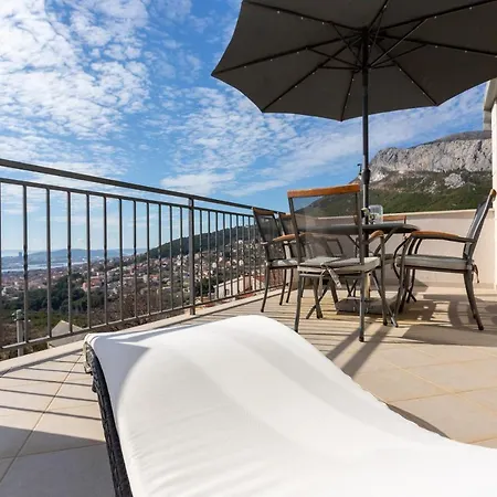 Willa Melki For 12 People With Private Pool Klis