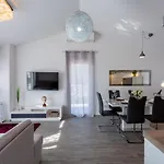 Melki For 12 People With Private Pool *