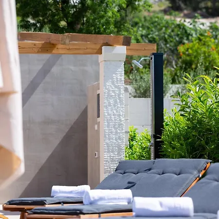 Melki For 12 People With Private Pool Villa *