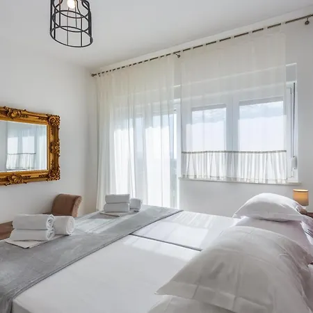 Melki For 12 People With Private Pool Villa *