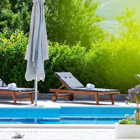 Melki For 12 People With Private Pool Willa Klis