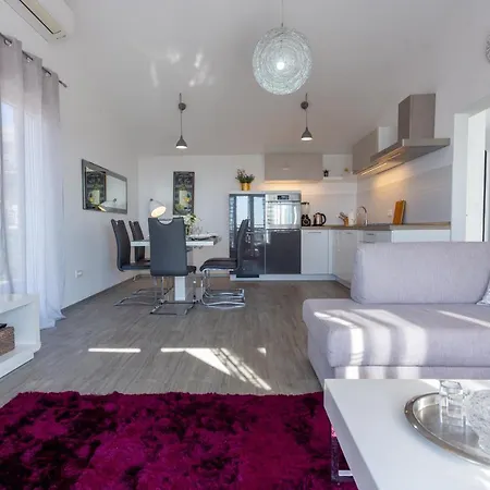Villa Melki For 12 People With Private Pool Klis