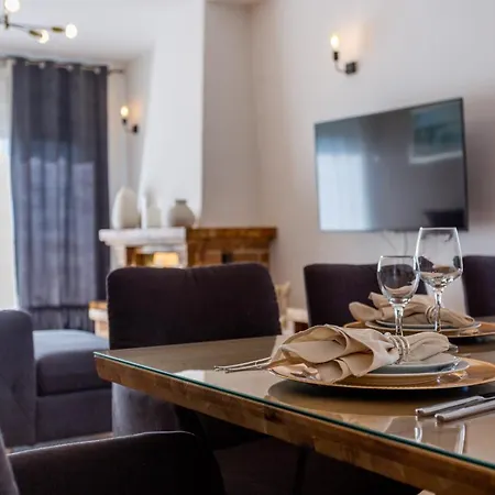 Melki For 12 People With Private Pool Villa
