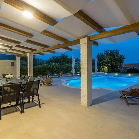 Melki For 12 People With Private Pool Villa Klis