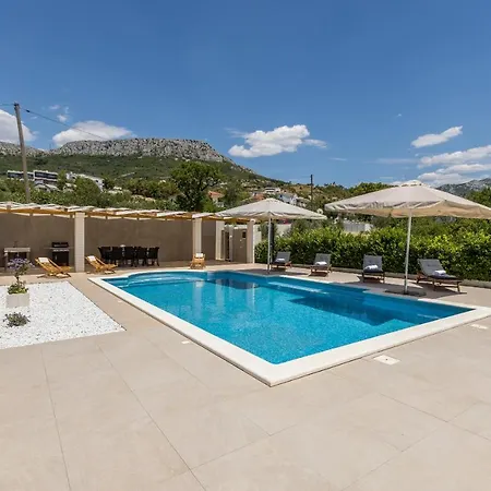 Melki For 12 People With Private Pool Klis