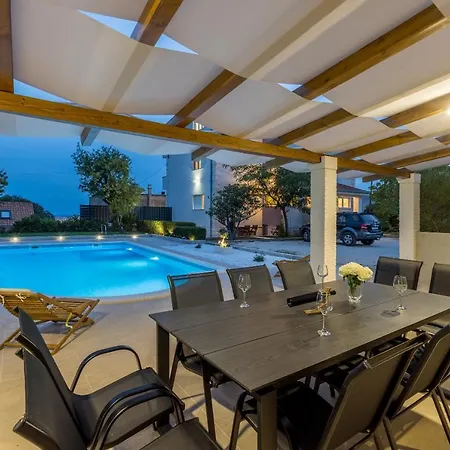 Villa Melki For 12 People With Private Pool *
