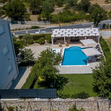 Melki For 12 People With Private Pool * Klis